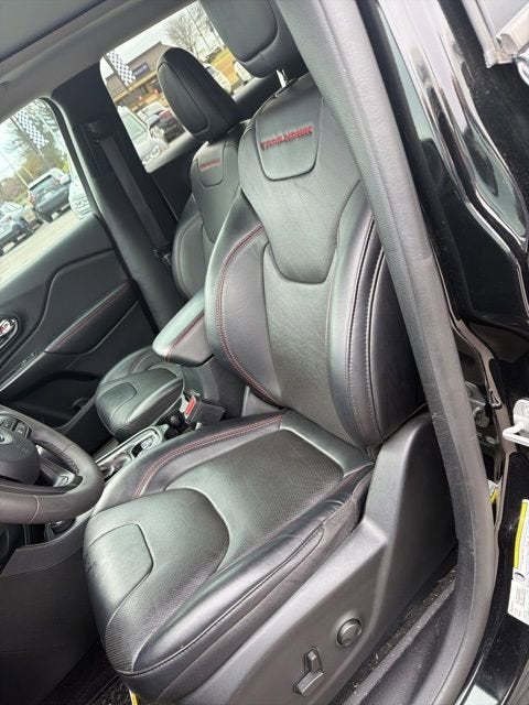 2022 Jeep Cherokee Trailhawk