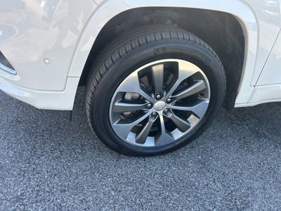 2019 Jeep Cherokee Overland