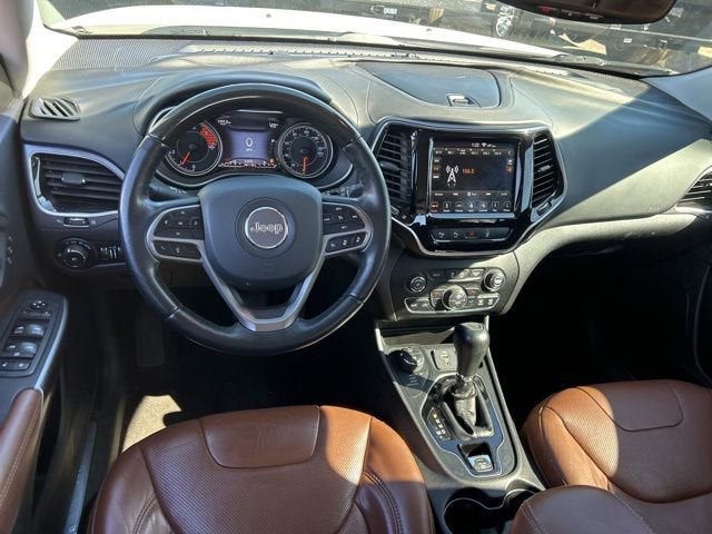 2019 Jeep Cherokee Overland