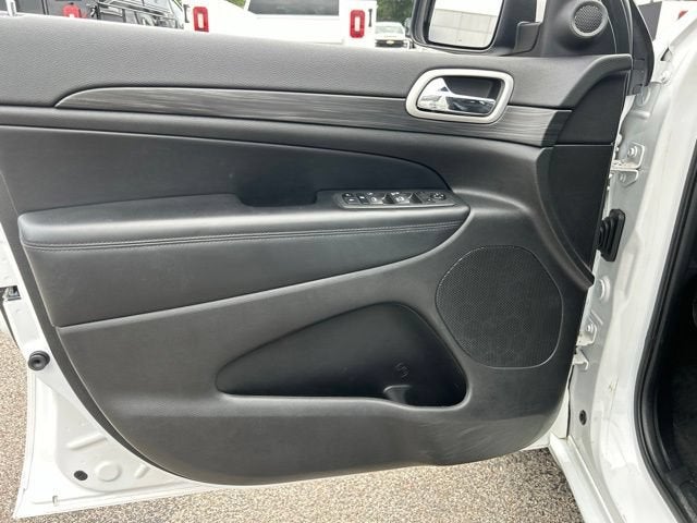 2022 Jeep Grand Cherokee WK Laredo X 4x2