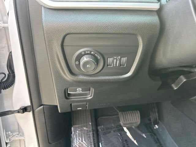 2023 Jeep Grand Cherokee Limited 4x2