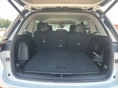 2023 Jeep Grand Cherokee Limited 4x2