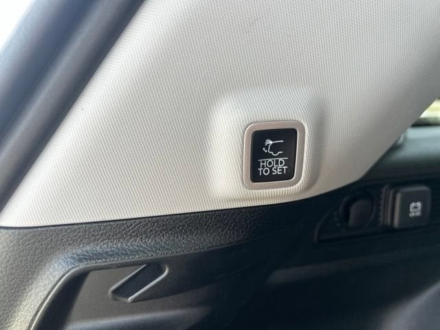 2023 Jeep Grand Cherokee Limited 4x2