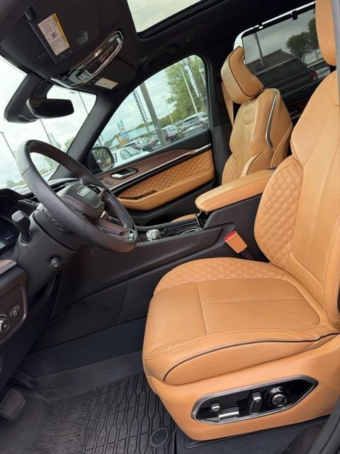 2023 Jeep Grand Cherokee Summit