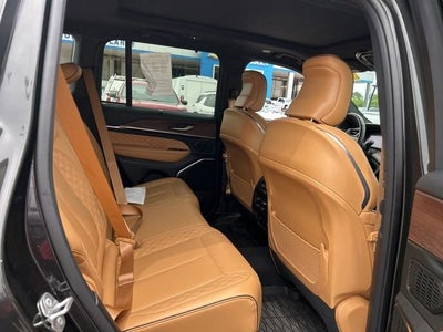 2023 Jeep Grand Cherokee Summit 4x4