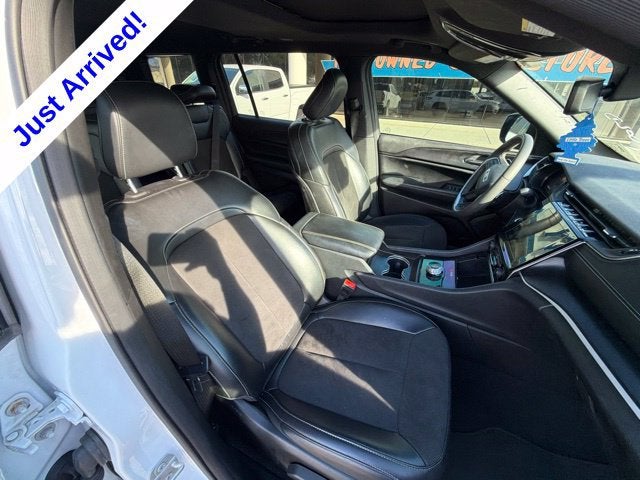 2024 Jeep Grand Cherokee L Altitude X 4x2