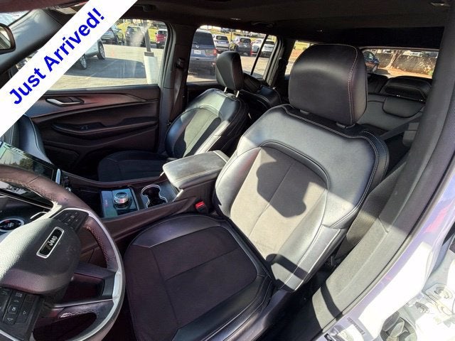 2024 Jeep Grand Cherokee L Altitude X 4x2