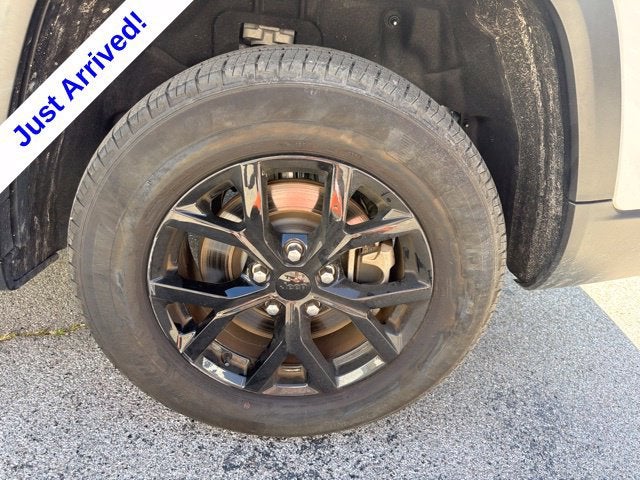 2024 Jeep Grand Cherokee L Altitude X 4x2