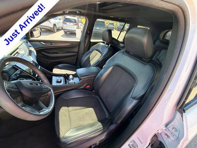 2024 Jeep Grand Cherokee L Altitude X 4x2