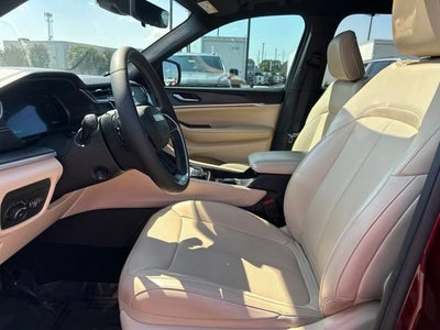 2023 Jeep Grand Cherokee L Limited 4x2