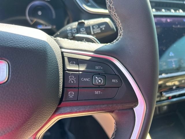 2023 Jeep Grand Cherokee L Limited 4x2