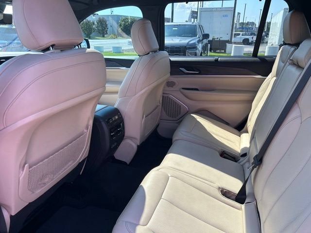 2023 Jeep Grand Cherokee L Limited 4x2