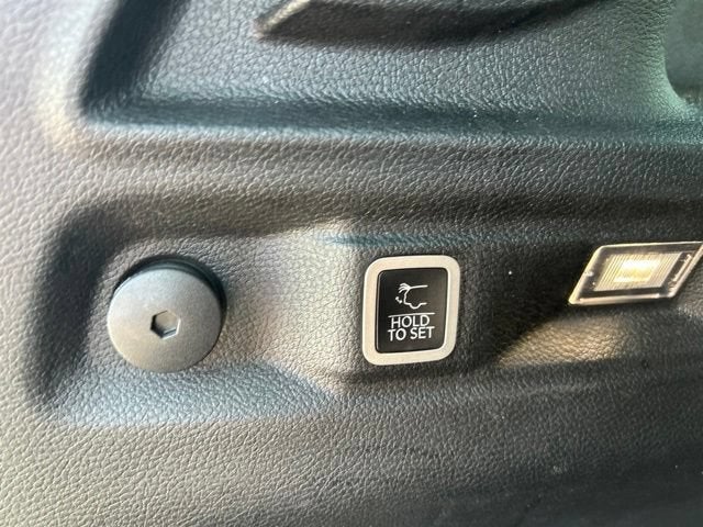 2023 Jeep Grand Cherokee L Limited 4x2