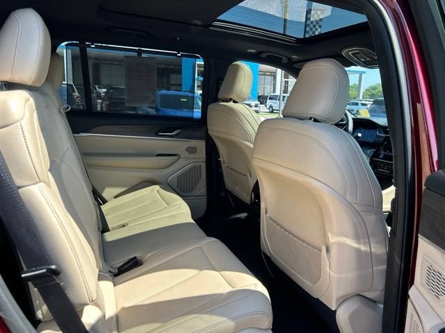 2023 Jeep Grand Cherokee L Limited 4x2