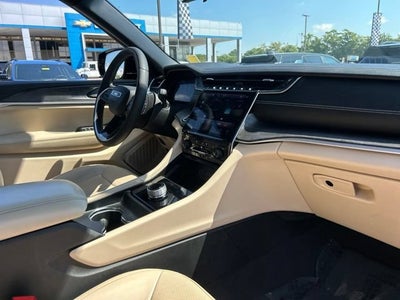 2023 Jeep Grand Cherokee L Limited 4x2