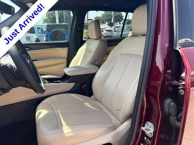 2023 Jeep Grand Cherokee L Limited 4x2