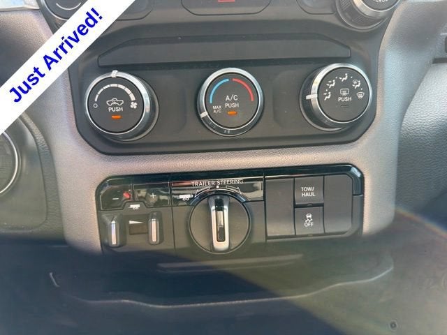 2022 RAM 1500 Big Horn Quad Cab 4x2 6'4" Box