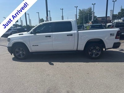 2023 RAM 1500 Big Horn Crew Cab 4x4 5'7" Box