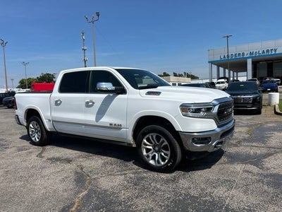 2022 RAM 1500 Limited Crew Cab 4x4 5'7" Box