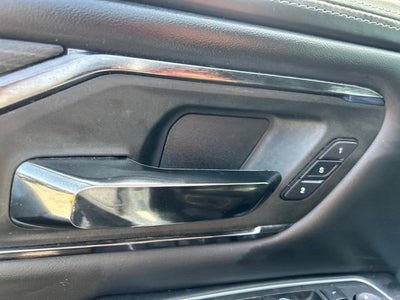 2022 RAM 1500 Limited Crew Cab 4x4 5'7" Box