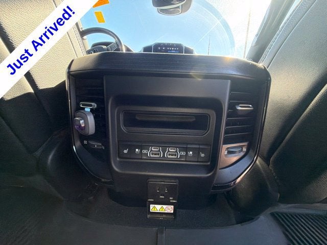 2024 RAM 1500 Limited Crew Cab 4x4 5'7" Box
