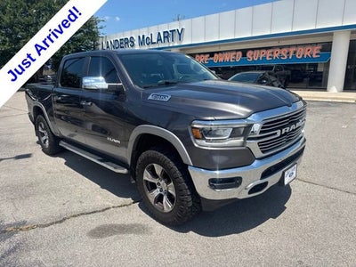 2019 RAM 1500 Laramie Crew Cab 4x4 5'7" Box