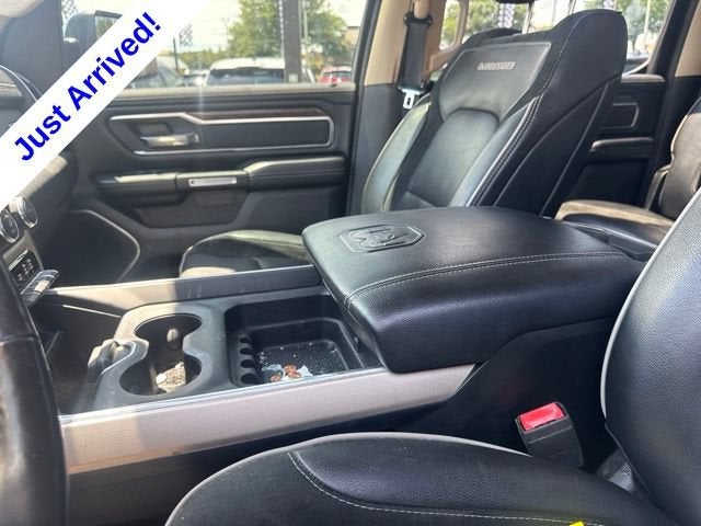 2019 RAM 1500 Laramie Crew Cab 4x4 5'7" Box