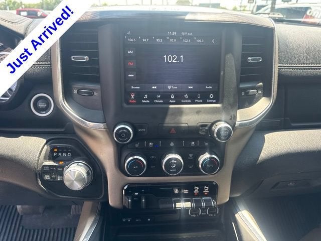 2019 RAM 1500 Laramie Crew Cab 4x4 5'7" Box