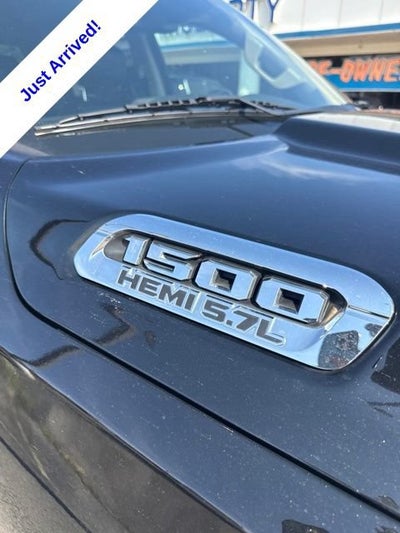 2021 RAM 1500 Laramie Crew Cab 4x4 5'7" Box