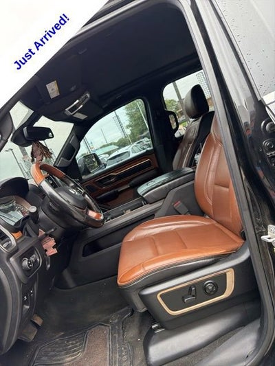 2019 RAM 1500 Longhorn Crew Cab 4x4 5'7" Box