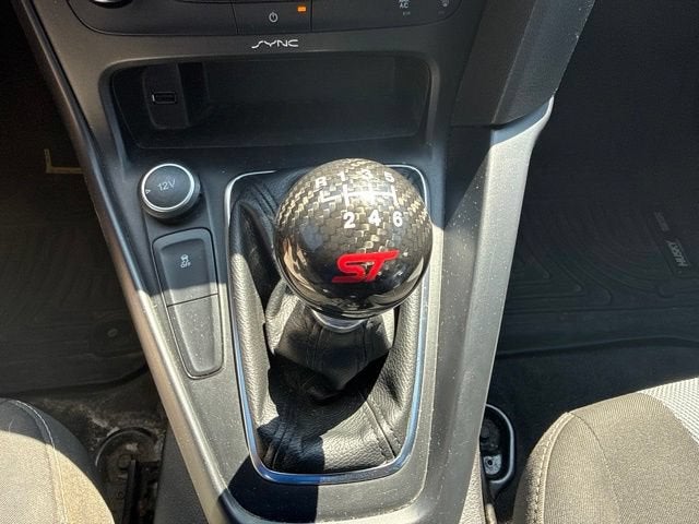 2017 Ford Focus ST ST