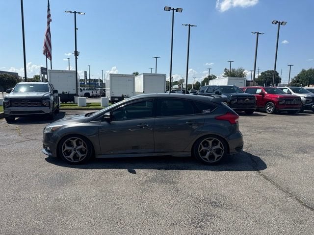 2017 Ford Focus ST ST