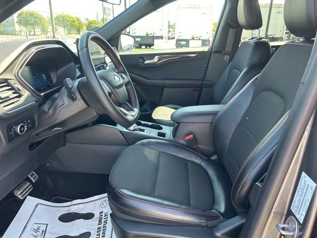 2023 Ford Escape ST-Line Select