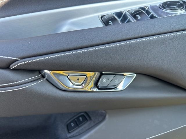 2025 Chevrolet Corvette E-Ray 1LZ