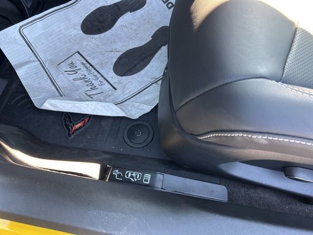 2025 Chevrolet Corvette E-Ray 1LZ