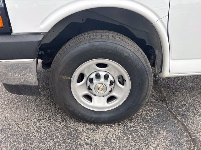 2026 Chevrolet Express Cutaway 3500 1WT