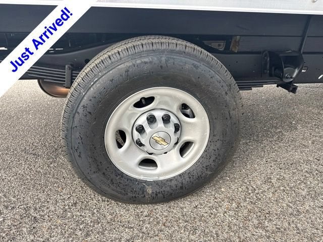 2026 Chevrolet Express Cutaway 3500 1WT