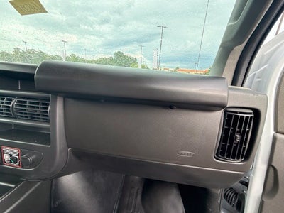 2026 Chevrolet Express Cutaway 3500 1WT