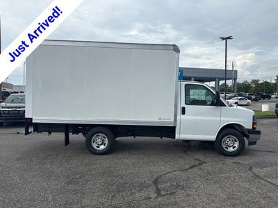 2026 Chevrolet Express Cutaway 3500 1WT