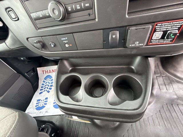 2026 Chevrolet Express Cutaway 3500 1WT