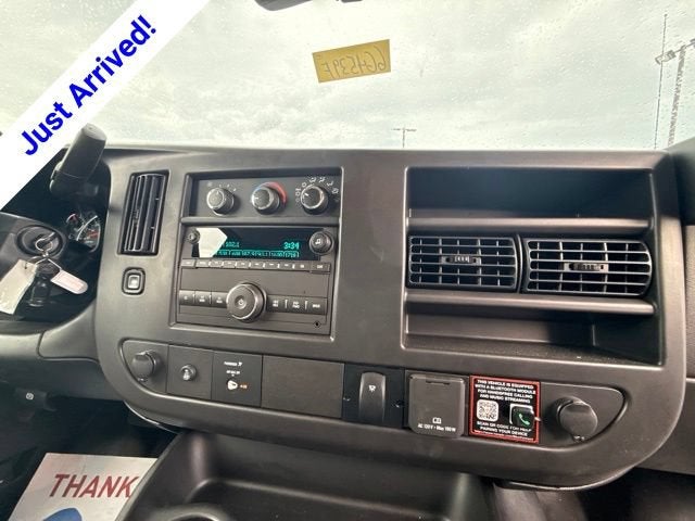 2026 Chevrolet Express Cutaway 3500 1WT