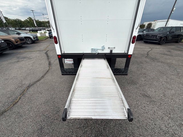 2026 Chevrolet Express Cutaway 3500 1WT