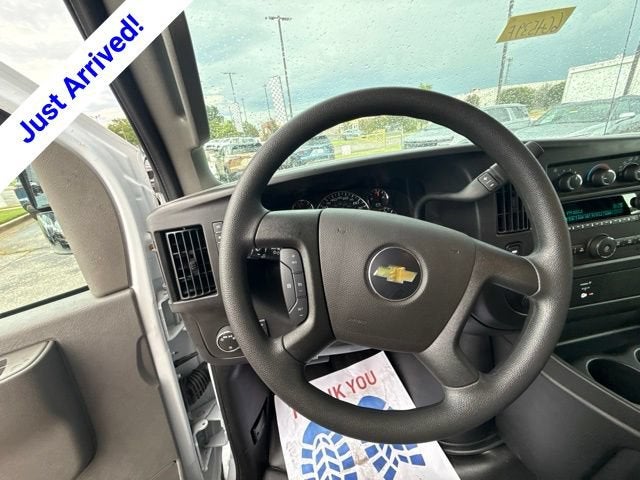 2026 Chevrolet Express Cutaway 3500 1WT