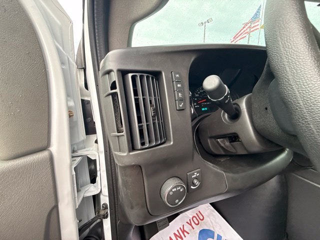 2026 Chevrolet Express Cutaway 3500 1WT
