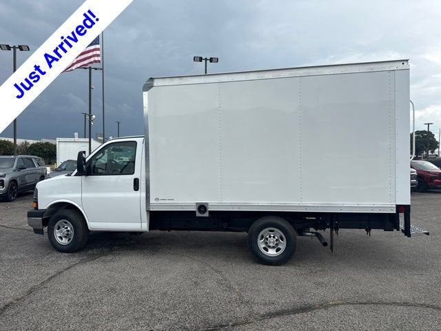 2026 Chevrolet Express Cutaway 3500 1WT