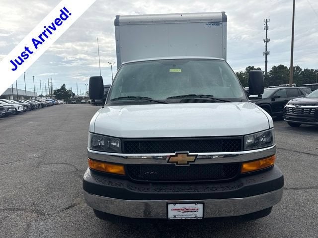 2026 Chevrolet Express Cutaway 3500 1WT