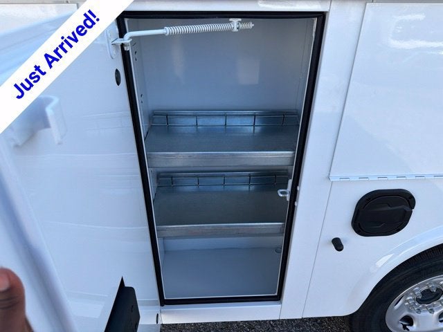 2026 Chevrolet Express Cutaway 3500 1WT