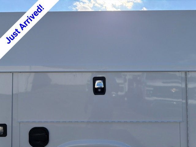 2026 Chevrolet Express Cutaway 3500 1WT