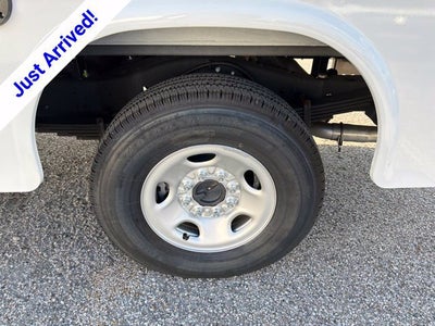 2026 Chevrolet Express Cutaway 3500 1WT