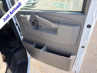 2026 Chevrolet Express Cutaway 3500 1WT